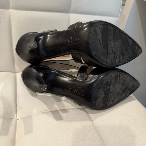 Life Stride Elegant Black Cross-Strap Heels - Picture 3 of 4